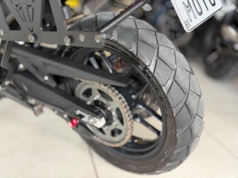 TRIUMPH Tiger 800 XR, Foto 13