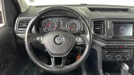 VOLKSWAGEN Amarok 2.0 16V 4X4 CABINE DUPLA COMFORTLINE TURBO INTERCOOLER AUTOM�TICO, Foto 24