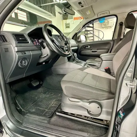 VOLKSWAGEN Amarok 3.0 V6 CABINE DUPLA COMFORT 4X4 TURBO INTERCOOLER AUTOM�TICO, Foto 22