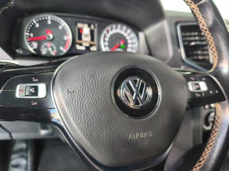 VOLKSWAGEN Amarok 3.0 V6 CABINE DUPLA HIGHLINE EXTREME 4X4 TURBO INTERCOOLER AUTOM�TICO, Foto 15