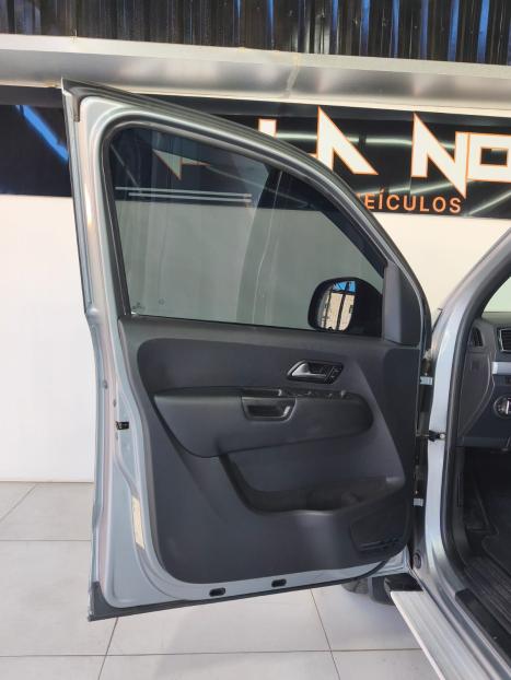 VOLKSWAGEN Amarok 3.0 V6 CABINE DUPLA HIGHLINE EXTREME 4X4 TURBO INTERCOOLER AUTOM�TICO, Foto 30