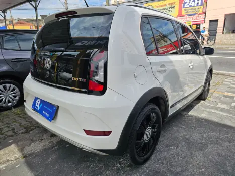 VOLKSWAGEN Cross UP 1.0 12V 4P TSI FLEX, Foto 6