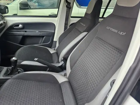 VOLKSWAGEN Cross UP 1.0 12V 4P TSI FLEX, Foto 10