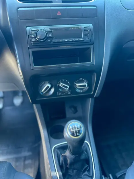 VOLKSWAGEN Fox 1.0 4P FLEX, Foto 10