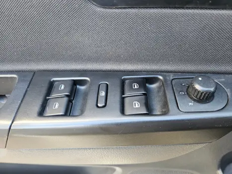 VOLKSWAGEN Fox 1.0, Foto 12