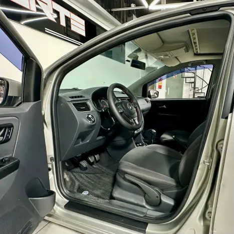 VOLKSWAGEN Fox 1.6 16V 4P MSI HIGHLINE FLEX, Foto 20