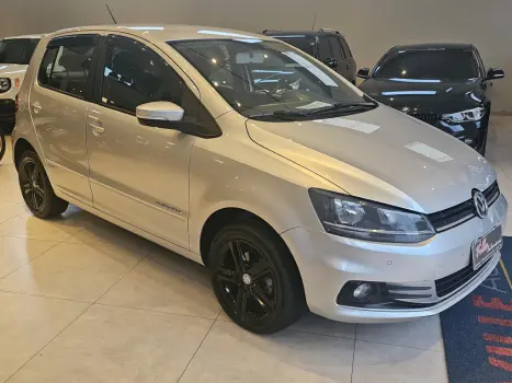 VOLKSWAGEN Fox 1.6 4P COMFORTLINE FLEX, Foto 3 VOLKSWAGEN Fox 1.6 4P COMFORTLINE FLEX, Foto 3