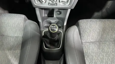 VOLKSWAGEN Fox 1.6 4P FLEX, Foto 18