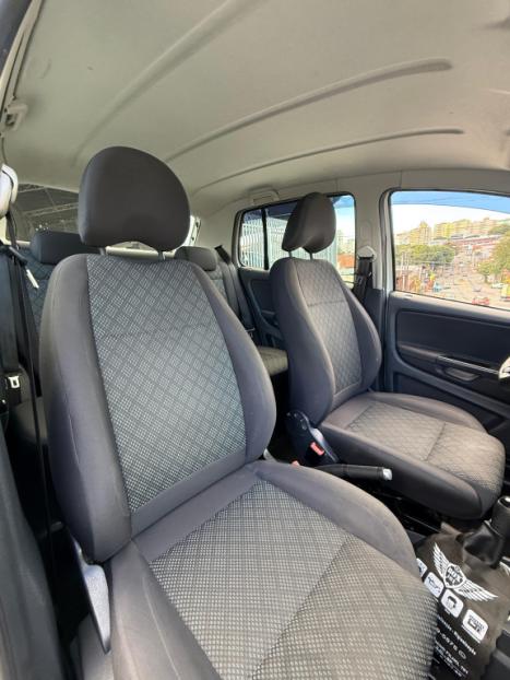 VOLKSWAGEN Fox 1.6 4P MSI TRENDLINE FLEX, Foto 9