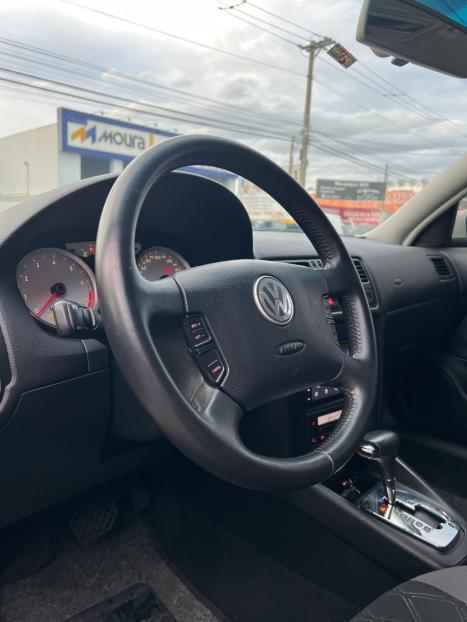 VOLKSWAGEN Golf 2.0 4P FLEX SPORTLINE AUTOM�TICO, Foto 5