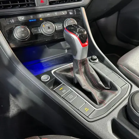 VOLKSWAGEN Jetta 2.0 4P 350 TSI GLI AUTOM�TICO DSG, Foto 24