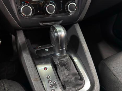 VOLKSWAGEN Jetta 2.0 4P FLEX COMFORTLINE TIPTRONIC AUTOM�TICO, Foto 9