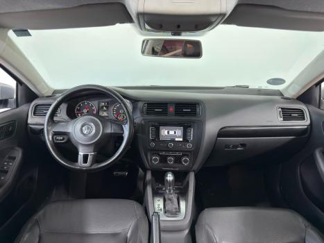 VOLKSWAGEN Jetta 2.0 4P FLEX COMFORTLINE TIPTRONIC AUTOM�TICO, Foto 14