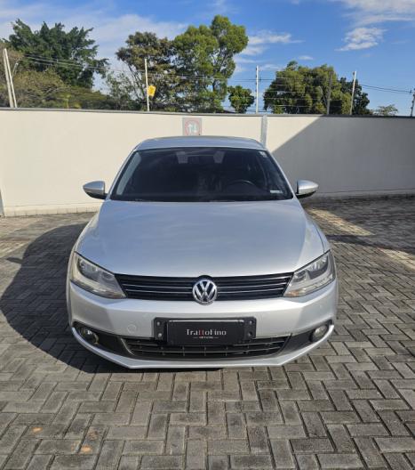 VOLKSWAGEN Jetta 2.0 4P COMFORTLINE TIPTRONIC AUTOM�TICO, Foto 2