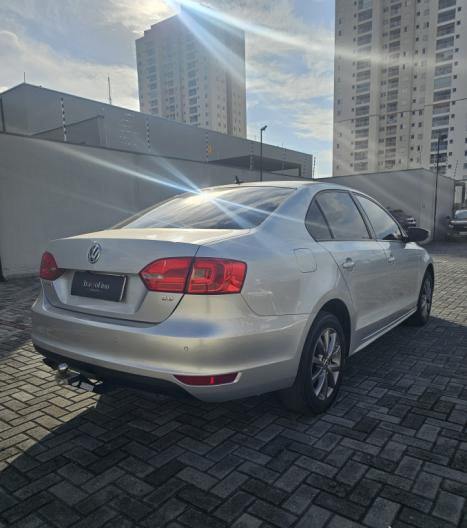 VOLKSWAGEN Jetta 2.0 4P COMFORTLINE TIPTRONIC AUTOM�TICO, Foto 5