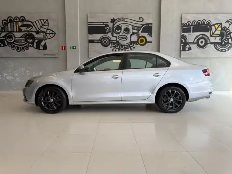 VOLKSWAGEN Jetta 2.0 4P TRENDLINE FLEX AUTOMÁTICO, Foto 6