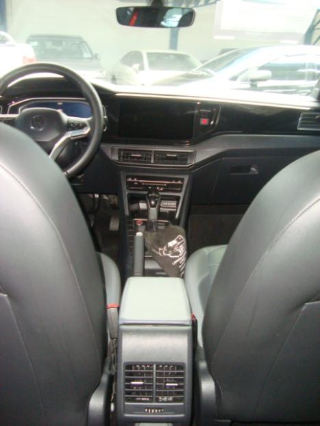 VOLKSWAGEN Nivus 1.0 4P FLEX 200 TSI HIGHLINE TURBO AUTOMÁTICO, Foto 6 VOLKSWAGEN Nivus 1.0 4P FLEX 200 TSI HIGHLINE TURBO AUTOMÁTICO, Foto 6