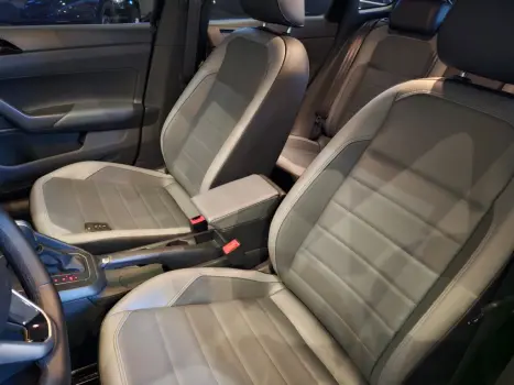 VOLKSWAGEN Nivus 1.0 4P FLEX 200 TSI HIGHLINE TURBO AUTOMTICO, Foto 13