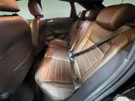 VOLKSWAGEN Nivus 1.0 4P FLEX 200 TSI HIGHLINE TURBO AUTOM�TICO, Foto 15