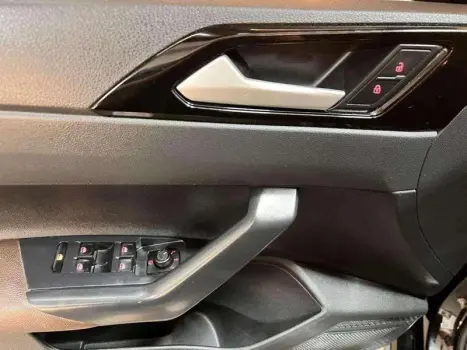 VOLKSWAGEN Nivus 1.0 4P FLEX 200 TSI HIGHLINE TURBO AUTOM�TICO, Foto 15