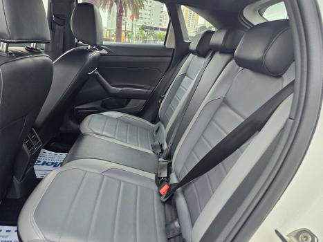 VOLKSWAGEN Nivus 1.0 4P FLEX 200 TSI HIGHLINE TURBO AUTOM�TICO, Foto 9