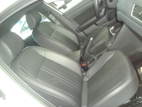 VOLKSWAGEN Nivus 1.0 4P FLEX 200 TSI HIGHLINE TURBO AUTOM�TICO, Foto 4