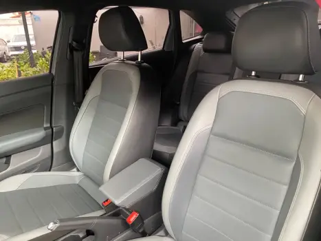 VOLKSWAGEN Nivus 1.0 4P FLEX 200 TSI HIGHLINE TURBO AUTOMÁTICO, Foto 6