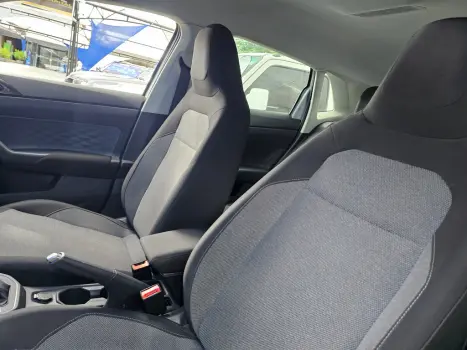 VOLKSWAGEN Polo Hatch 1.0 12V 4P 200 TSI COMFORTLINE, Foto 4