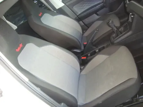 VOLKSWAGEN Polo Hatch 1.0 4P MPI TRACK ROCK IN ROCK, Foto 6
