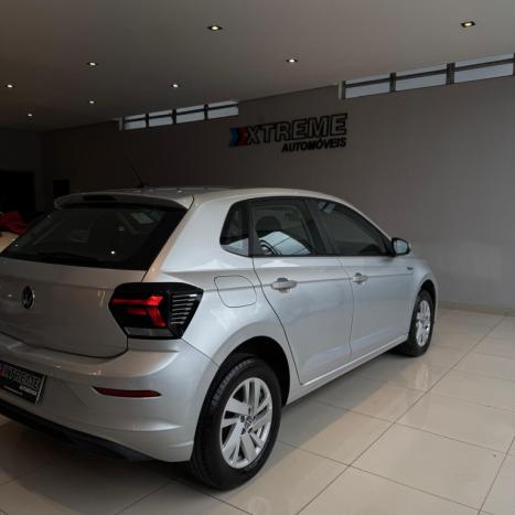 VOLKSWAGEN Polo Hatch 1.0 12V 4P 200 TSI  COMFORTLINE AUTOM�TICO, Foto 4