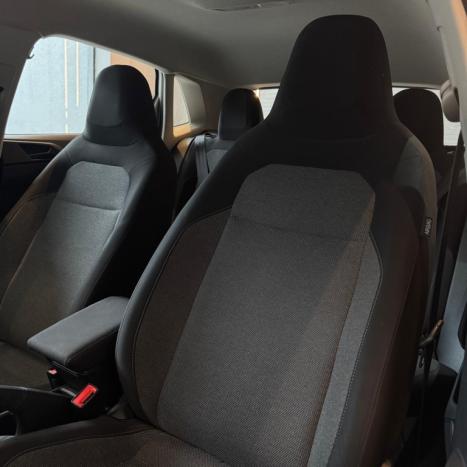 VOLKSWAGEN Polo Hatch 1.0 12V 4P 200 TSI  COMFORTLINE AUTOM�TICO, Foto 11