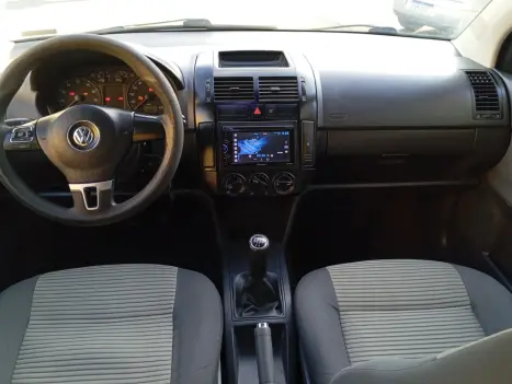 VOLKSWAGEN Polo Sedan 1.6 4P COMFORTLINE, Foto 1