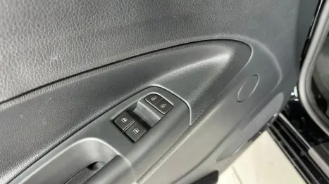 VOLKSWAGEN Saveiro 1.6 G7 CABINE SIMPLES ROBUST FLEX, Foto 20