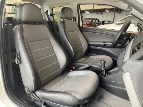 VOLKSWAGEN Saveiro 1.6 G6 HIGHLINE CABINE DUPLA FLEX, Foto 10