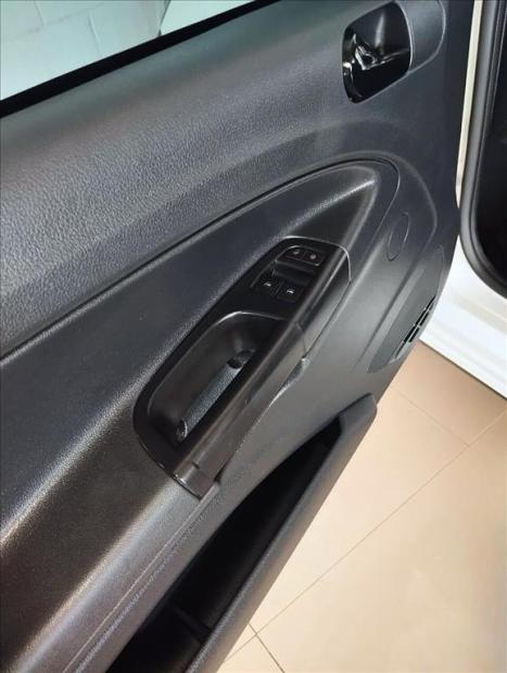 VOLKSWAGEN Saveiro 1.6 FLEX MSI ROBUST CABINE SIMPLES, Foto 10