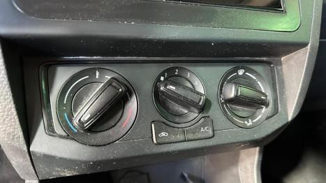 VOLKSWAGEN Saveiro 1.6 16V FLEX MSI ROBUST CABINE SIMPLES, Foto 8