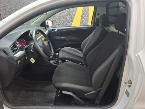 VOLKSWAGEN Saveiro , Foto 8