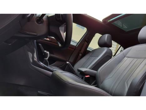 VOLKSWAGEN T-Cross 1.4 4P 250 TSI FLEX HIGHLINE AUTOM�TICO, Foto 11