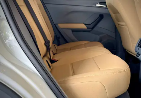 VOLKSWAGEN T-Cross 1.0 4P 200 TSI FLEX AUTOM�TICO, Foto 16