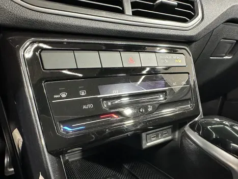 VOLKSWAGEN T-Cross 1.4 4P 250 TSI FLEX HIGHLINE AUTOM�TICO, Foto 11