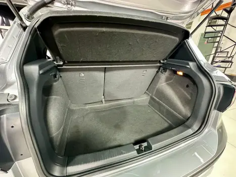 VOLKSWAGEN T-Cross 1.4 4P 250 TSI FLEX HIGHLINE AUTOM�TICO, Foto 14