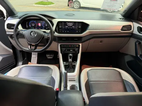 VOLKSWAGEN T-Cross 1.4 4P 250 TSI FLEX HIGHLINE AUTOM�TICO, Foto 15