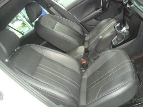 VOLKSWAGEN T-Cross 1.4 4P 250 TSI FLEX HIGHLINE AUTOM�TICO, Foto 5
