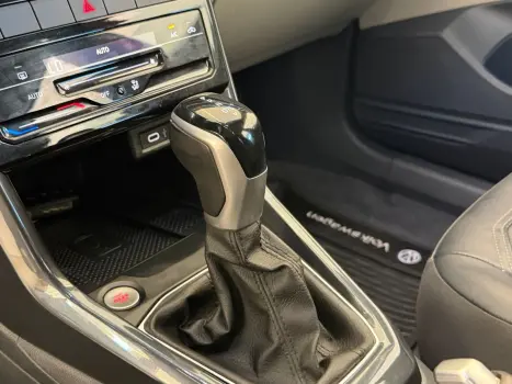 VOLKSWAGEN T-Cross 1.4 4P 250 TSI FLEX HIGHLINE AUTOM�TICO, Foto 16