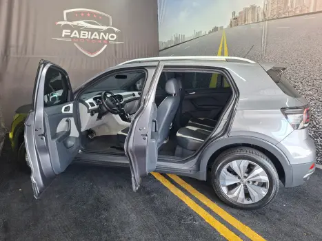 VOLKSWAGEN T-Cross 1.4 4P 250 TSI FLEX HIGHLINE AUTOM�TICO, Foto 19