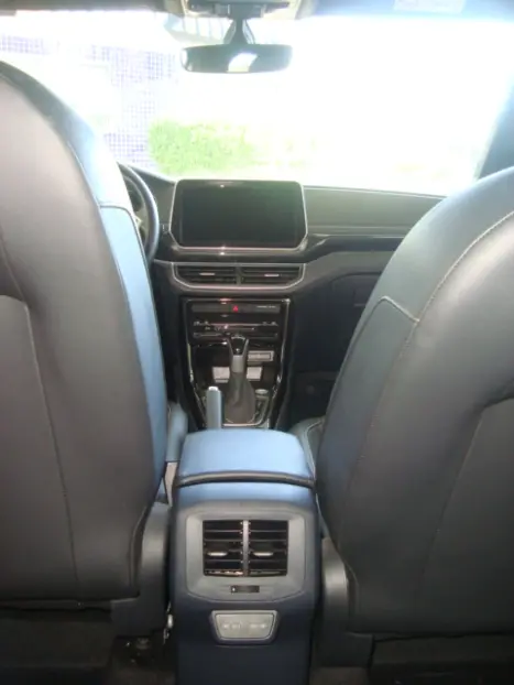 VOLKSWAGEN T-Cross 1.4 4P 250 TSI FLEX HIGHLINE AUTOM�TICO, Foto 8