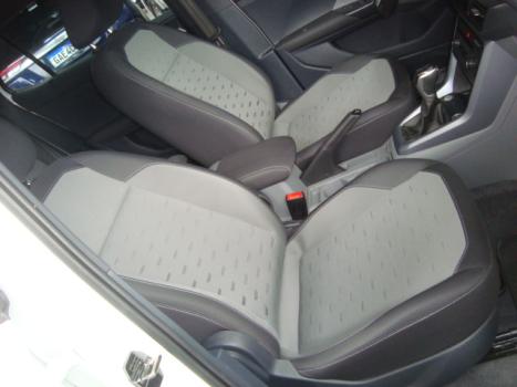 VOLKSWAGEN T-Cross 1.0 4P 200 TSI FLEX COMFORTLINE AUTOM�TICO, Foto 4
