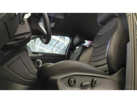 VOLKSWAGEN Taos 1.4 16V 4P FLEX 250 TSI HIGHLINE AUTOM�TICO, Foto 13