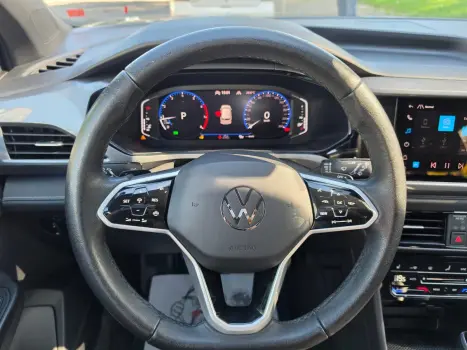 VOLKSWAGEN Taos 1.4 16V 4P FLEX 250 TSI HIGHLINE AUTOM�TICO, Foto 15