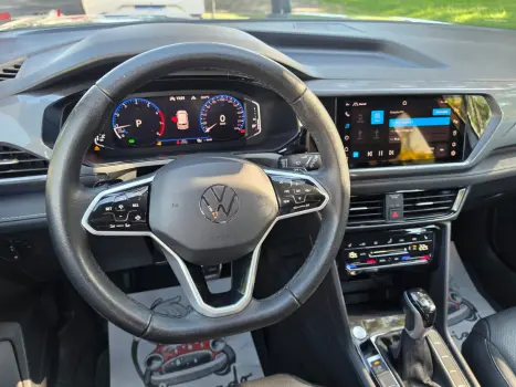 VOLKSWAGEN Taos 1.4 16V 4P FLEX 250 TSI HIGHLINE AUTOM�TICO, Foto 19